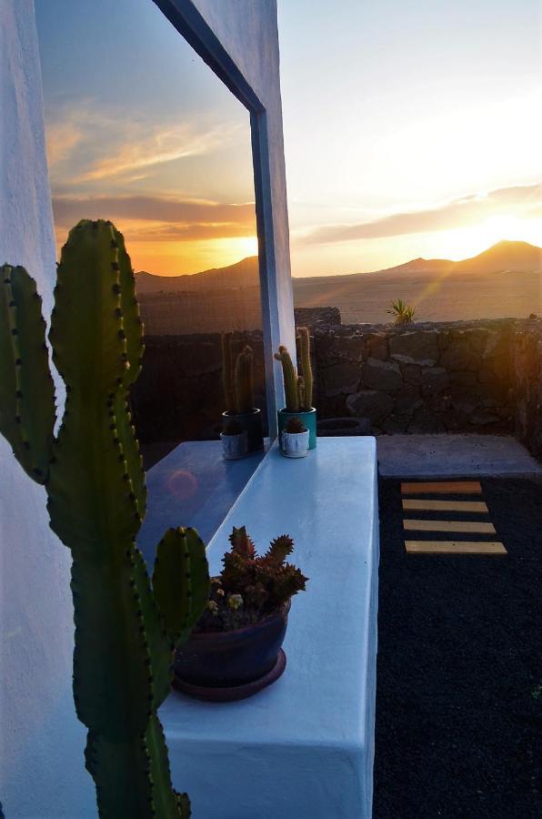 El Refugio Apartment Famara Bagian luar foto